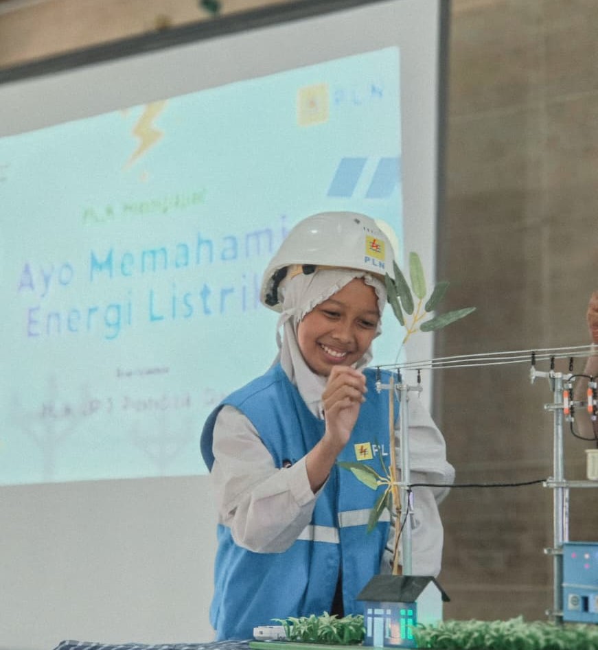 PLN Mengajar, Ajak Siswa SDIT Iqro Kenali Bahaya Listrik Sejak Dini